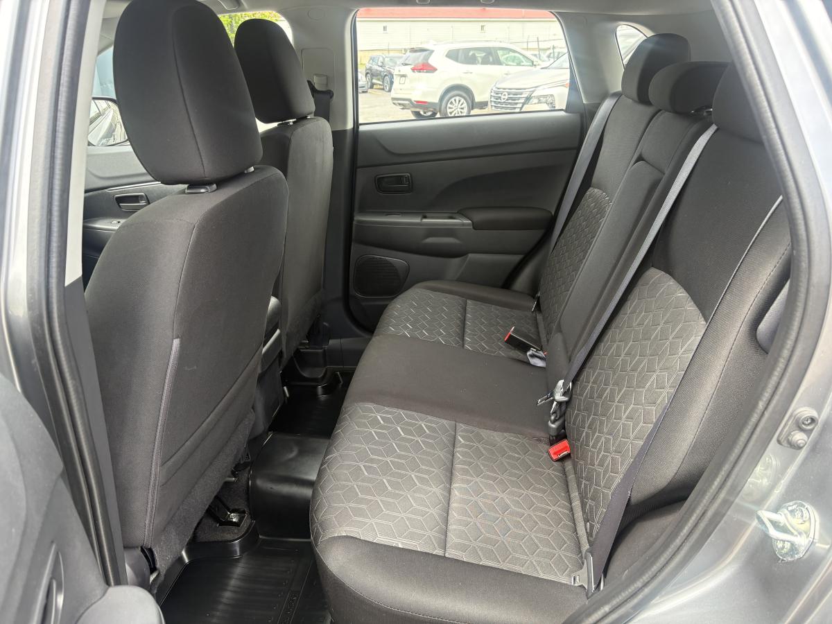 Mitsubishi RVR 2024 ES AWC BLUETOOTH CAMÉRA SIÈGES CHAUFFANT AVANT BAS KILOMÉTRAGE – Image 18