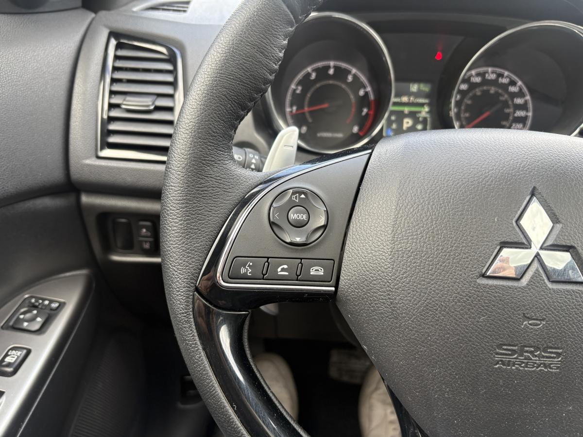 Mitsubishi RVR 2024 GT AWC BLUETOOTH CAMÉRA CUIR SIÈGES AVANT ET VOLANT CHAUFFANT BAS KILOMÉTRAGE – Image 23
