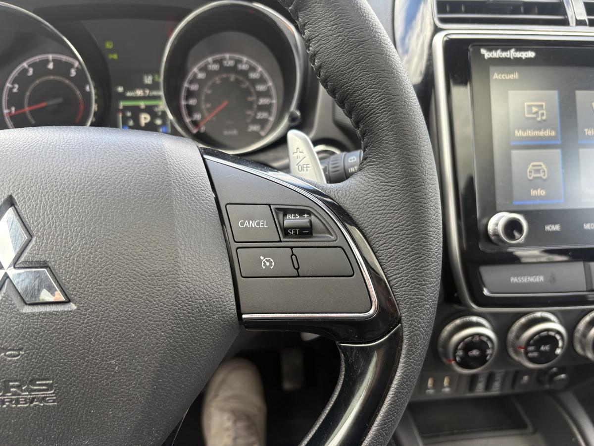 Mitsubishi RVR 2024 GT AWC BLUETOOTH CAMÉRA CUIR SIÈGES AVANT ET VOLANT CHAUFFANT BAS KILOMÉTRAGE – Image 24