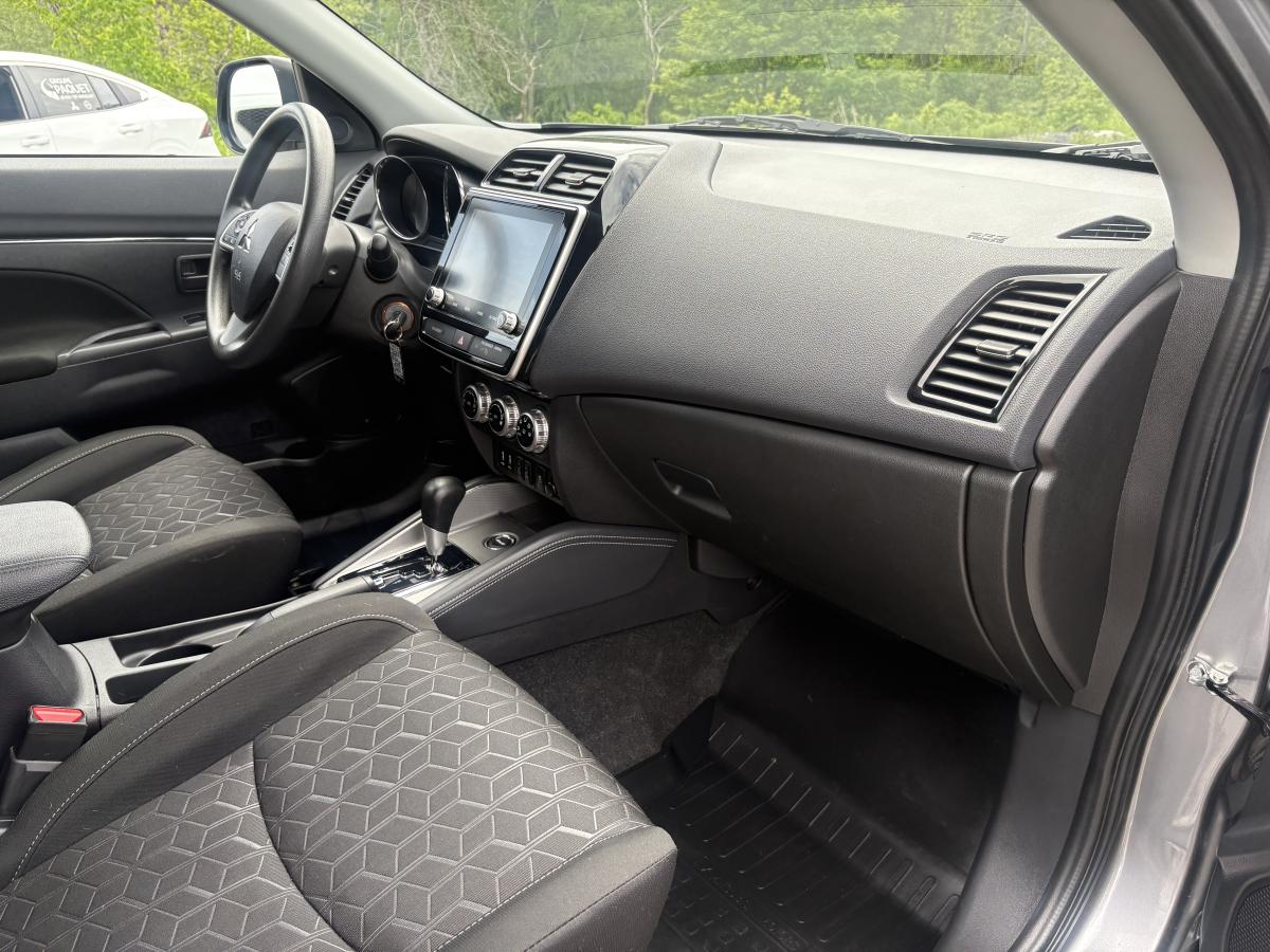 Mitsubishi RVR 2024 ES AWC BLUETOOTH CAMÉRA SIÈGES CHAUFFANT AVANT BAS KILOMÉTRAGE – Image 25