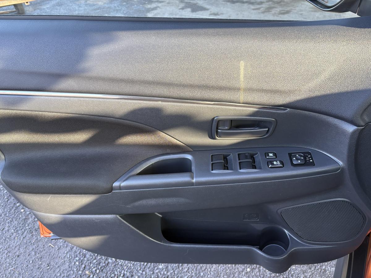Mitsubishi RVR 2024 ES AWC BLUETOOTH CAMÉRA SIÈGES CHAUFFANT AVANT BAS KILOMÉTRAGE – Image 27