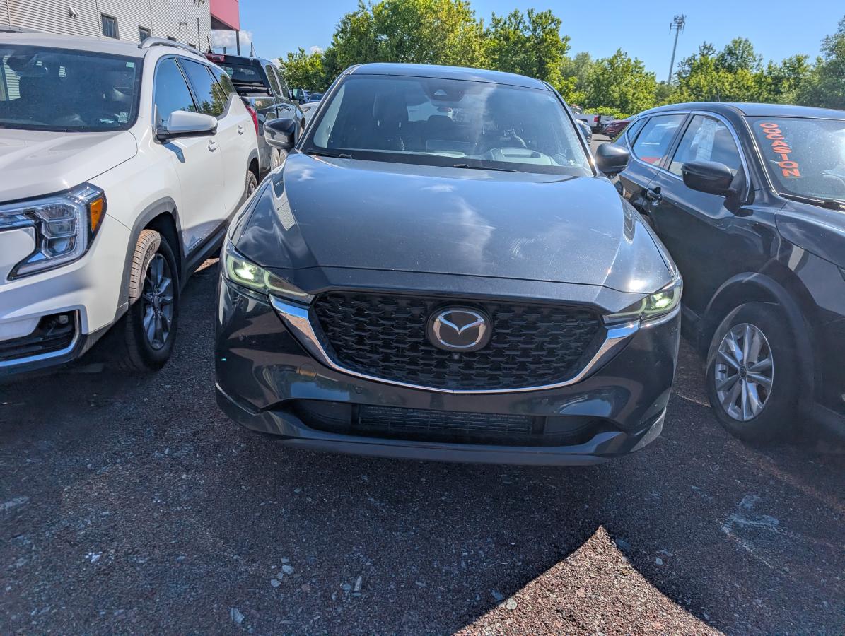 Mazda CX-5 2022 Signature TI BLUETOOTH TOIT CUIR CAMÉRA BAS KILOMÉTRAGE SIÈGES AVANT ET VOLANT CHAUFFANT – Image 3