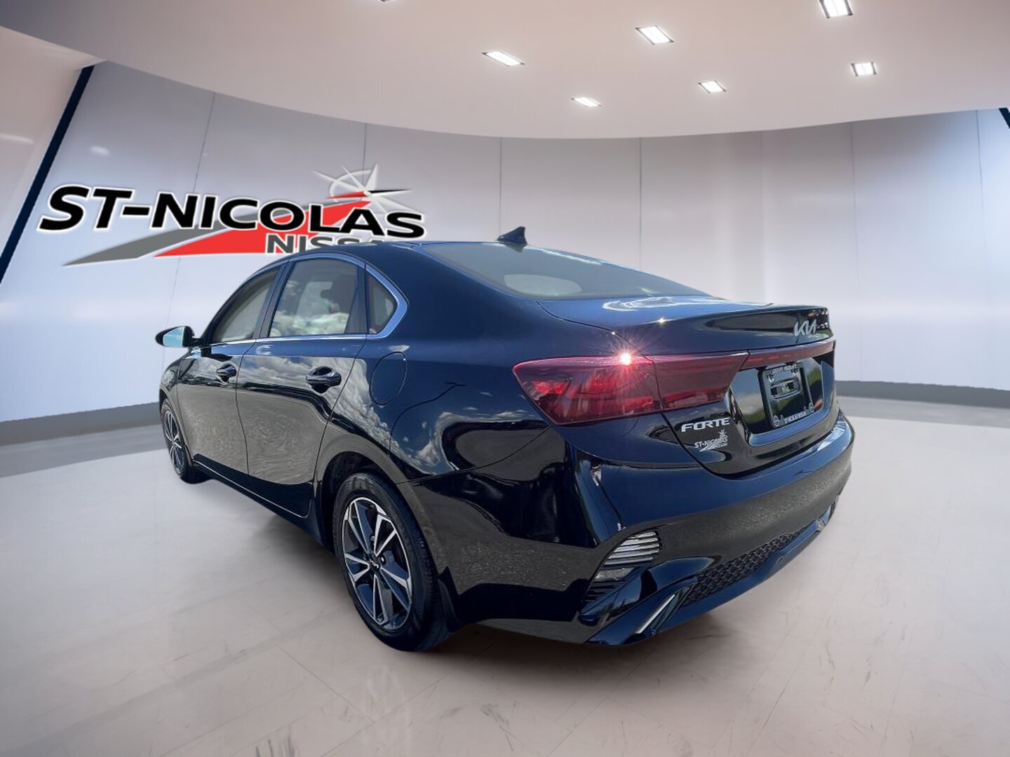 Kia Forte 2024 EX IVT – Image 3