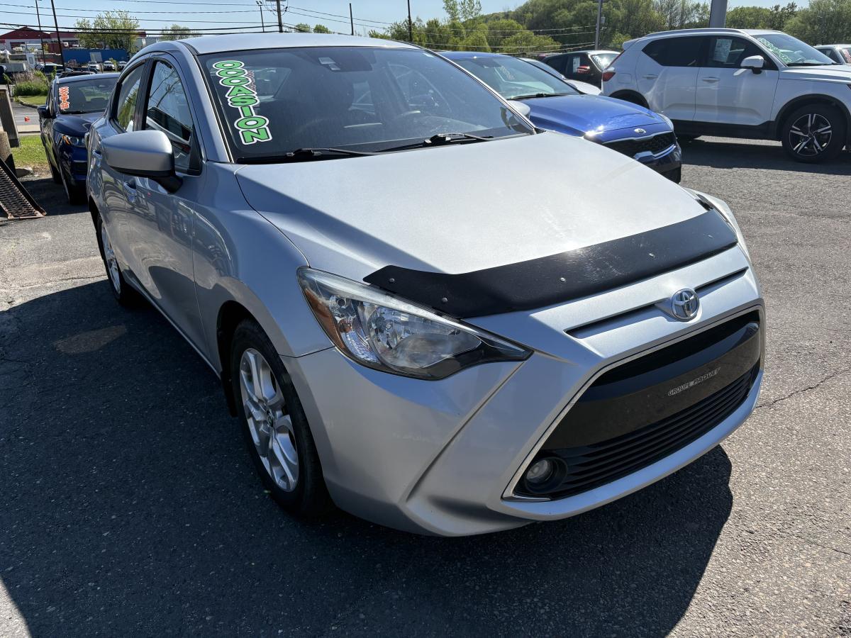 Toyota Yaris 2018 LE BLUETOOTH CAMÉRA SIÈGES CHAUFFANT AVANT BAS KILOMÉTRAGE - Image 3