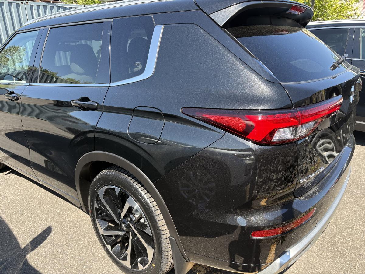 Mitsubishi Outlander PHEV 2024 GT S-AWC BLUETOOTH CAMÉRAS SIÈGES AVANT ET VOLANT CHAUFFANT TOIT - Image 3