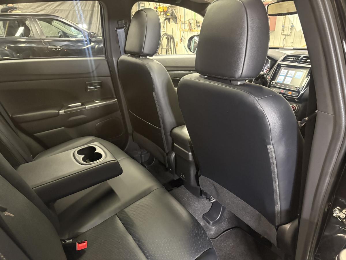 Mitsubishi RVR 2024 GT AWC BLUETOOTH CAMÉRA CUIR SIÈGES AVANT ET VOLANT CHAUFFANT BAS KILOMÉTRAGE – Image 30