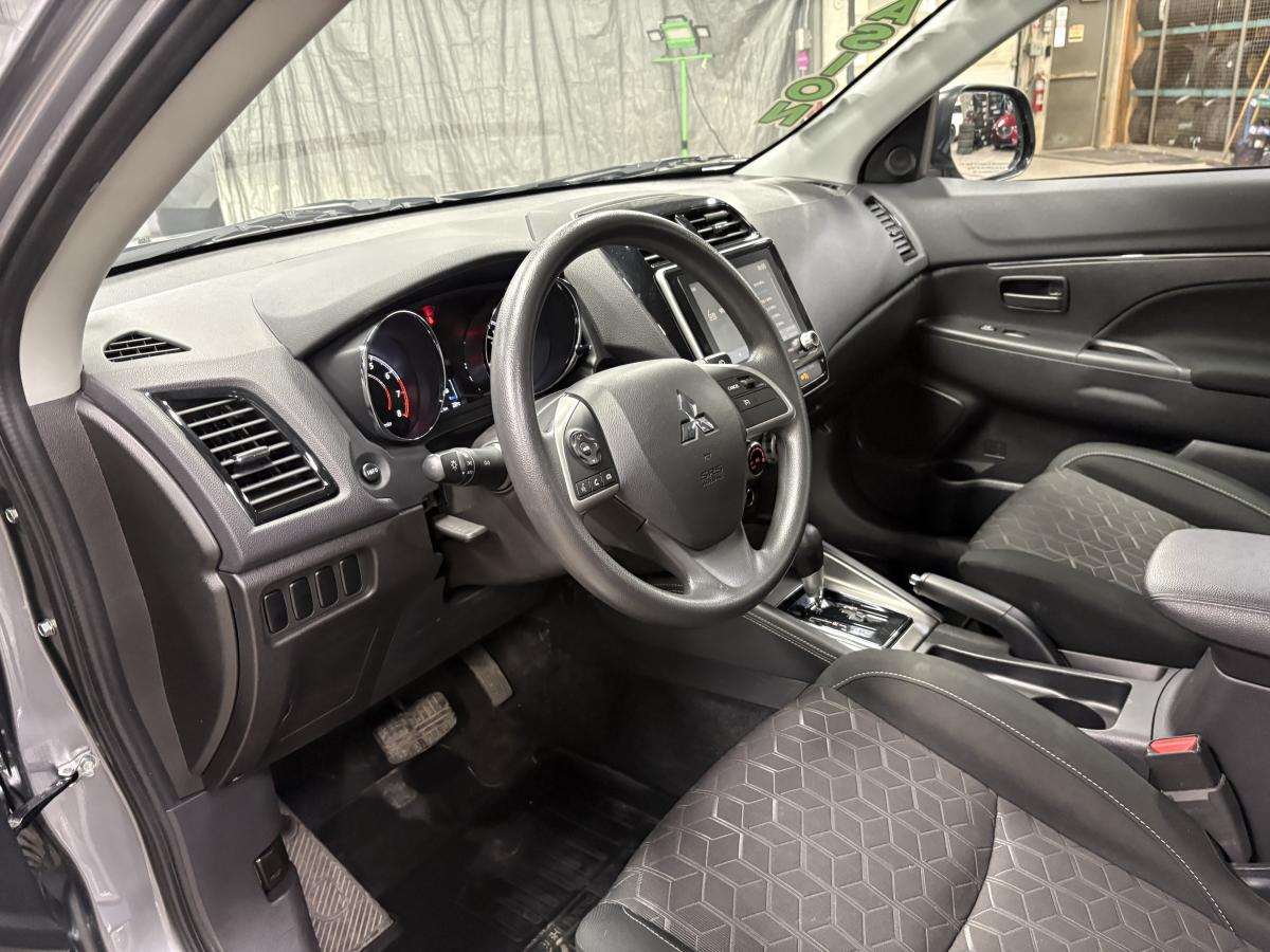 Mitsubishi RVR 2024 ES AWC BLUETOOTH CAMÉRA SIÈGES AVANT CHAUFFANT BAS KILOMÉTRAGE – Image 30