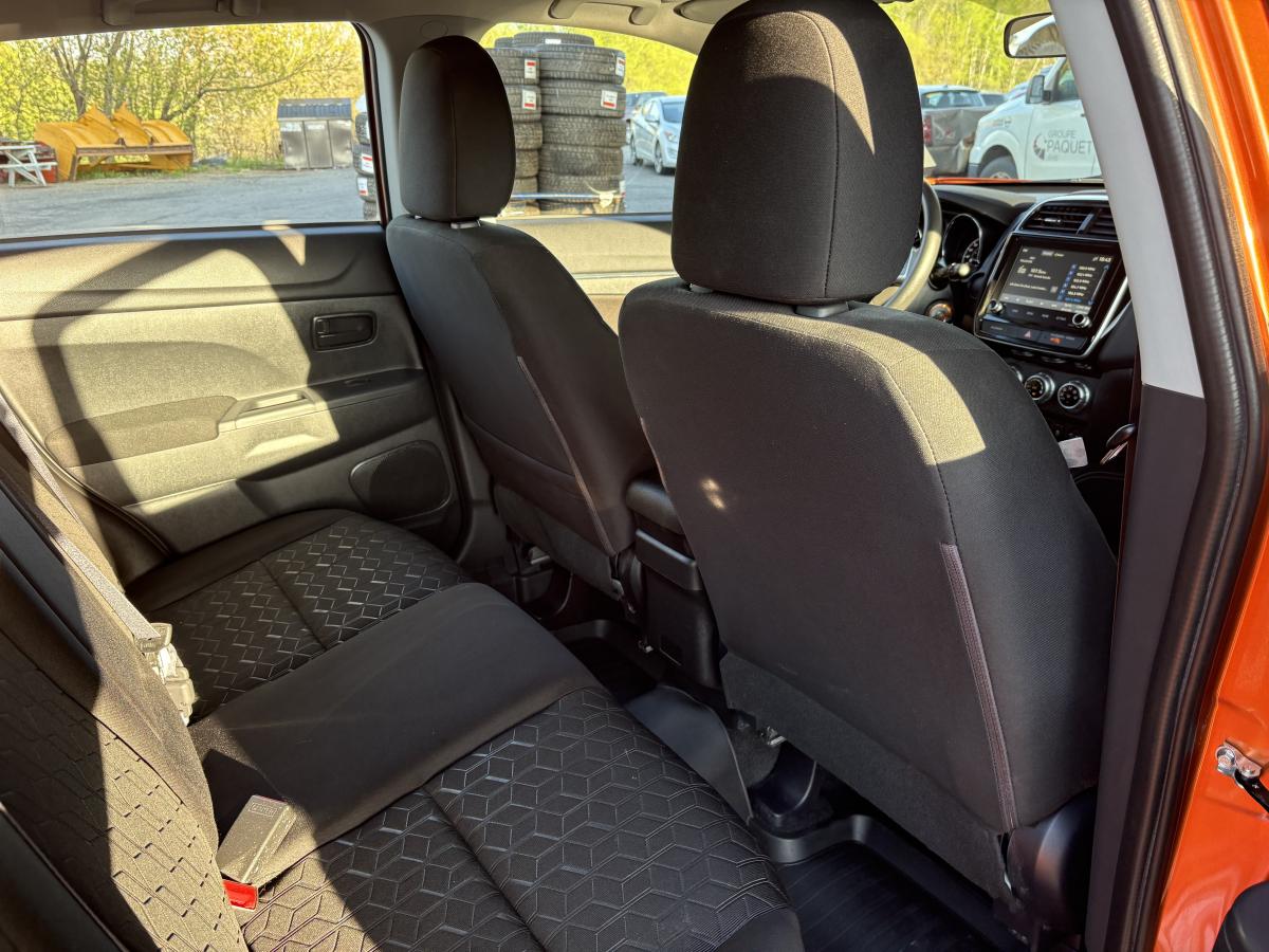 Mitsubishi RVR 2024 ES AWC BLUETOOTH CAMÉRA SIÈGES CHAUFFANT AVANT BAS KILOMÉTRAGE – Image 31