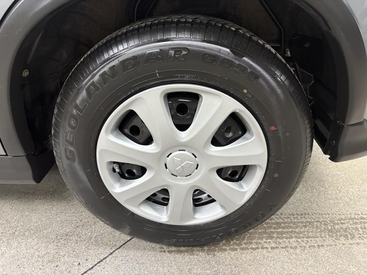Mitsubishi RVR 2024 ES AWC BLUETOOTH CAMÉRA SIÈGES AVANT CHAUFFANT BAS KILOMÉTRAGE – Image 32
