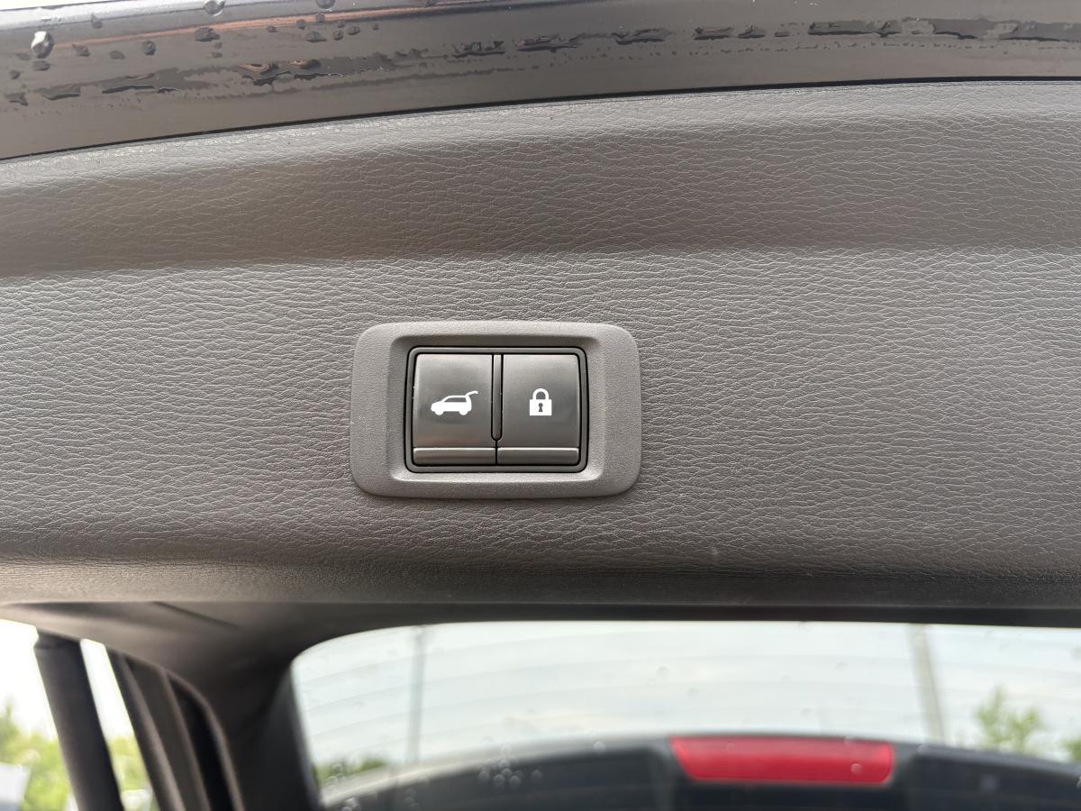 Mitsubishi Outlander 2023 SE S-AWC BLUETOOTH TOIT SIÈGES AVANT CHAUFFANT BAS KILOMÉTRAGE - Image 37