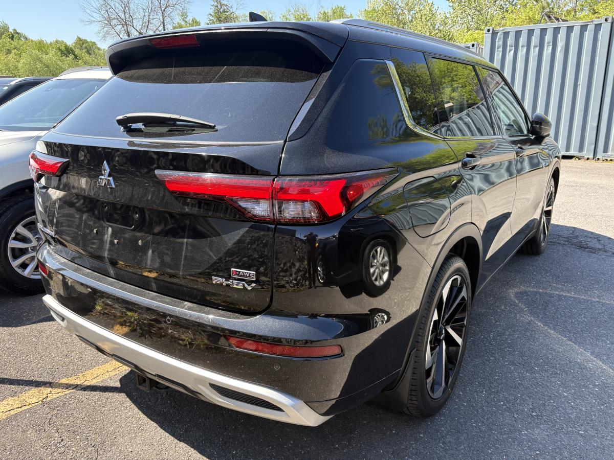 Mitsubishi Outlander PHEV 2024 GT S-AWC BLUETOOTH CAMÉRAS SIÈGES AVANT ET VOLANT CHAUFFANT TOIT - Image 4