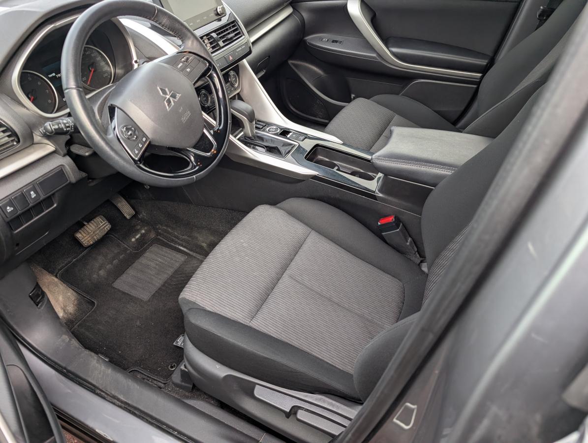 Mitsubishi Eclipse Cross 2022 SE S-AWC BLUETOOTH SIÈGES AVANT ET VOLANT CHAUFFANT CAMÉRA BAS KILOMÉTRAGE – Image 7