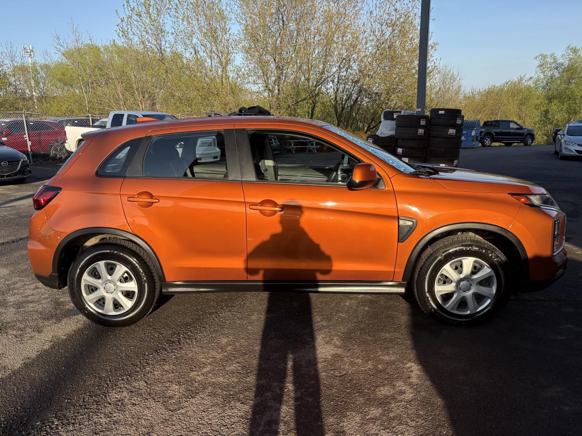 Mitsubishi RVR 2024 ES AWC BLUETOOTH CAMÉRA SIÈGES CHAUFFANT AVANT BAS KILOMÉTRAGE – Image 7
