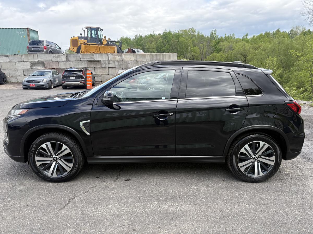 Mitsubishi RVR 2024 GT AWC BLUETOOTH CAMÉRA CUIR SIÈGES AVANT ET VOLANT CHAUFFANT BAS KILOMÉTRAGE – Image 8