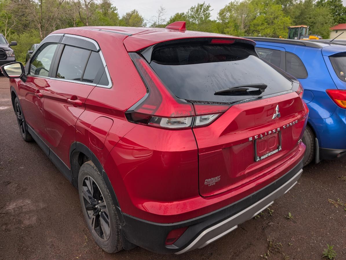 Mitsubishi Eclipse Cross 2023 SE S-AWC BLUETOOTH CAMÉRA SIÈGES AVANT ET VOLANT CHAUFFANT BAS KILOMÉTRAGE - Image 9